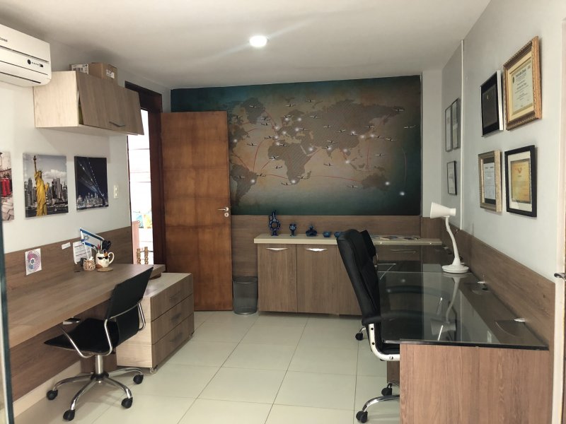 Casa à venda Jardim Atlantica com 352m² e 5 quartos por R$ 1.300.000 - 1881933524-img-2647.JPG
