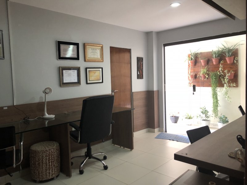 Casa à venda Jardim Atlantica com 352m² e 5 quartos por R$ 1.300.000 - 737235715-img-2646.JPG