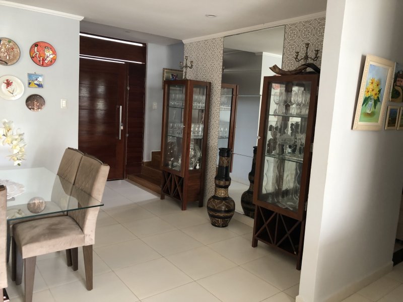 Casa à venda Jardim Atlantica com 352m² e 5 quartos por R$ 1.300.000 - 760868714-img-7898.JPG