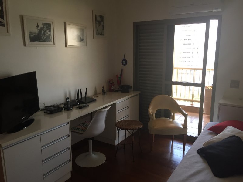 Apartamento à venda Higienópolis com 262m² e 4 quartos por R$ 700.000 - 2139367468-img-8723.JPG