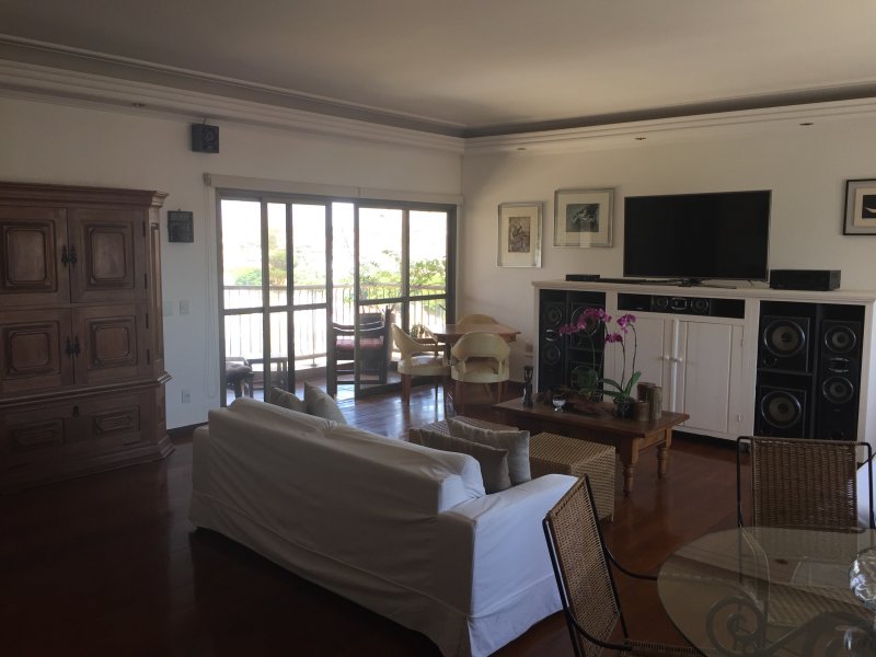 Apartamento à venda Higienópolis com 262m² e 4 quartos por R$ 700.000 - 806523452-img-8708.JPG
