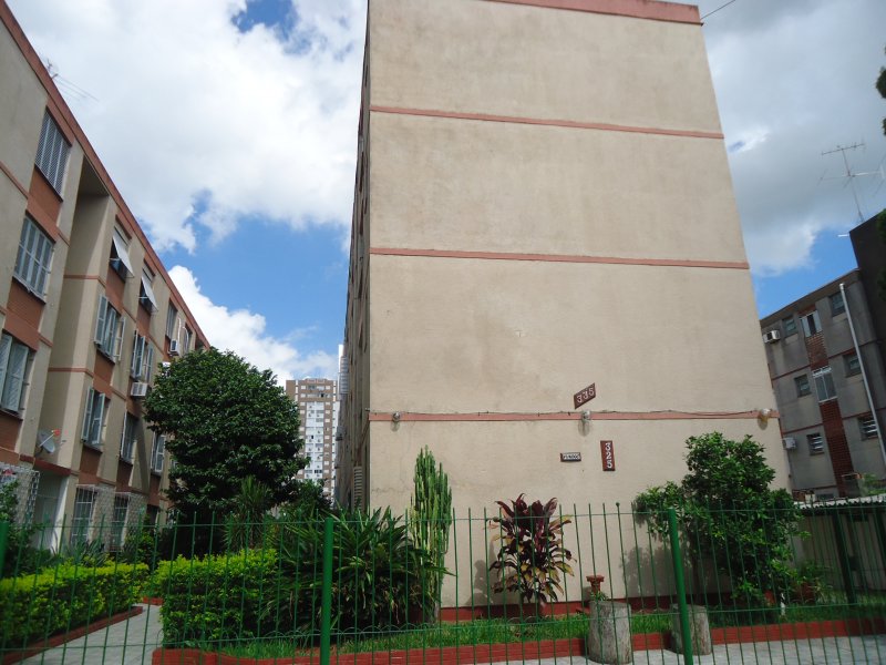 Apartamento à venda Jardim Itu-Sabará com 42m² e 1 quarto por R$ 150.000 - 1347963381-fachada-vista-da-rua.JPG