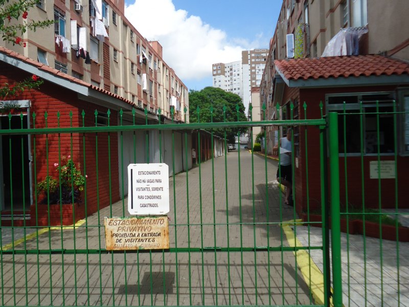 Apartamento à venda Jardim Itu-Sabará com 42m² e 1 quarto por R$ 150.000 - 305717054-estacionamento-rotativo.JPG