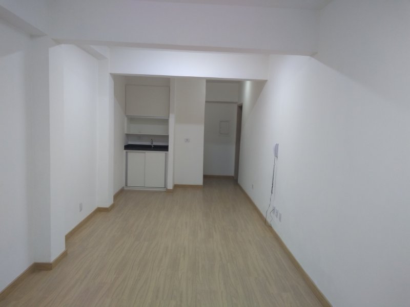 Comercial para alugar Centro com 31m² e  quartos por R$ 850 - 1317798814-foto-12.jpg