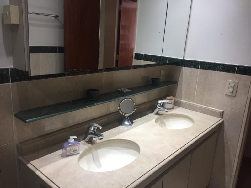 Apartamento à venda Itaim Bibi com 196m² e 4 quartos por R$ 2.400.000 - 583196682-pbna0156.JPG