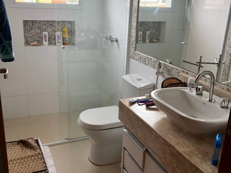 Casa de condomínio à venda Parque Bom Retiro com 240m² e 4 quartos por R$ 1.100.000 - 1194090007-d3e75f38-c1b9-4b29-b72e-6d570a0fc5ed.jpeg