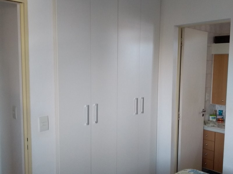 Apartamento à venda Vl. Paraíso com 70m² e 3 quartos por R$ 340.000 - 1246478852-armario-suite-2.jpg