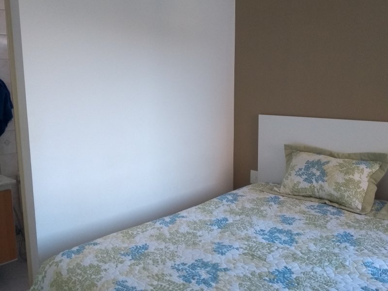 Apartamento à venda Vl. Paraíso com 70m² e 3 quartos por R$ 340.000 - 1892887870-suite-esq.jpg