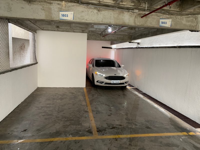 Apartamento à venda Cocó com 143m² e 3 quartos por R$ 750.000 - 948387539-garagem.JPG