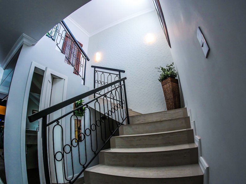 imóvel com 372m² - Jardim das Américas - Curitiba