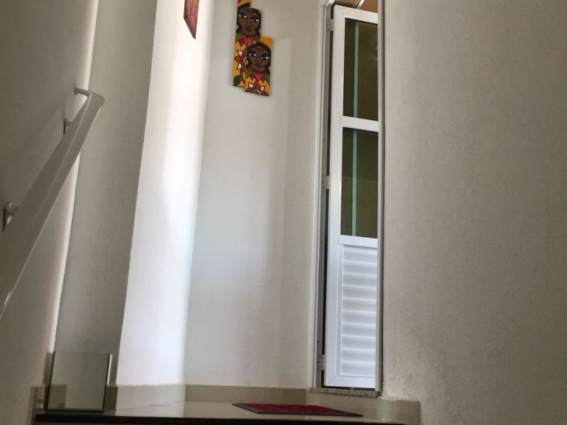 Apartamento à venda Jardim Santo Antônio com 180m² e 3 quartos por R$ 570.000 - 505911522-escada-cobert-1.jpg