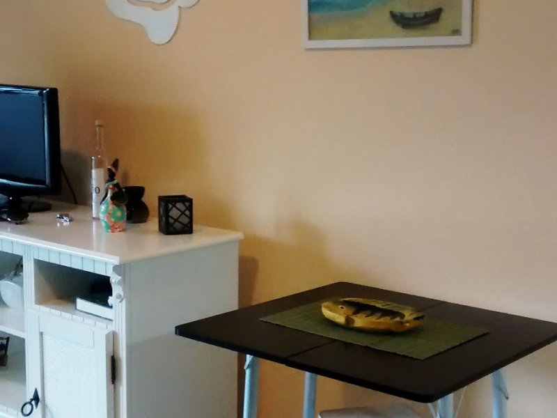 Casa de condomínio à venda Centro Histórico com 80m² e 1 quarto por R$ 295.000 - 761457224-mesa-da-sala.jpg