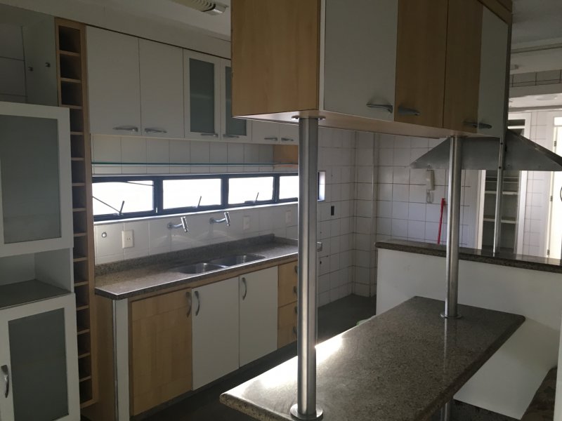 Apartamento à venda Meireles com 170m² e 3 quartos por R$ 800.000 - 984106866-img-1464.JPG