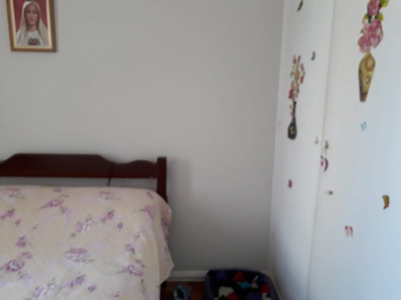 Apartamento à venda Vila Buarque com 70m² e 2 quartos por R$ 570.000 - 1719195657-quarto-que-fica-a-direita-armario.jpg