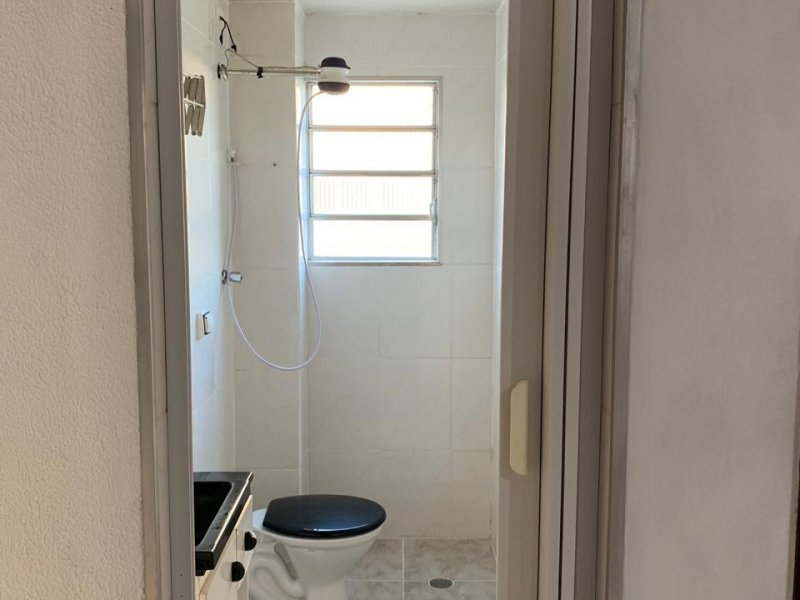 Apartamento para alugar Sé com 32m² e 1 quarto por R$ 950 - 1902129968-img-20190526-wa0063.jpg