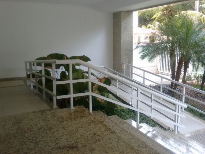 Apartamento à venda Barra da Tijuca com 110m² e 3 quartos por R$ 1.500 - 1243960830-img-20190708-wa0103.jpg
