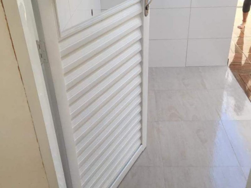 Casa à venda Jardim Santa Cecília I com 125m² e 2 quartos por R$ 200.000 - 2029921556-screenshot-20190514-100135-photos.jpg
