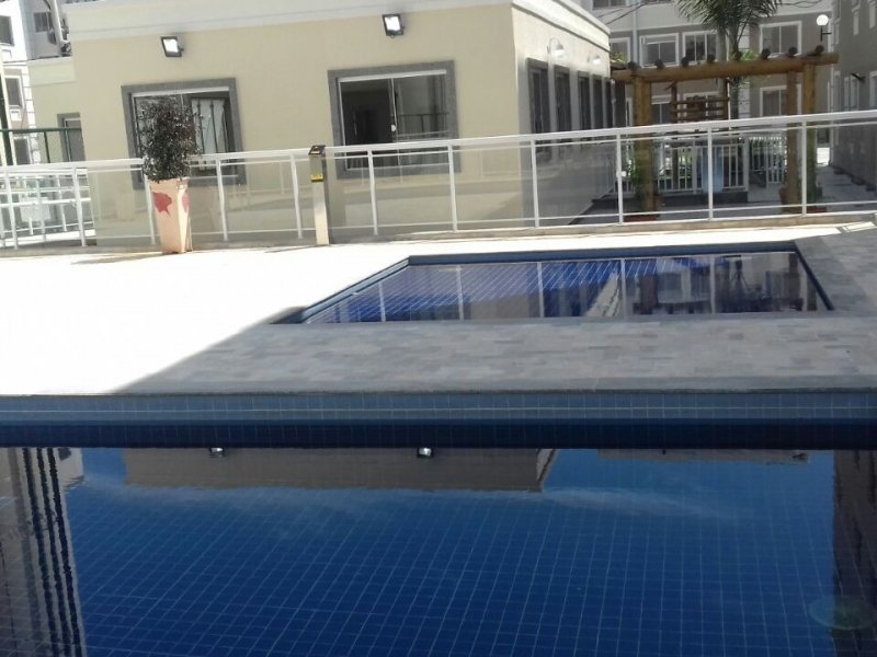 Apartamento à venda Parada de Lucas com 50m² e 2 quartos por R$ 180.000 - 2101427905-img-20170405-wa0144.jpg