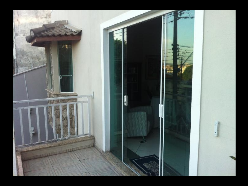 Casa à venda Jardim Messina com 295m² e 4 quartos por R$ 940.000 - 1182007026-7072a5c4-763c-460b-9945-845460d313e0.png