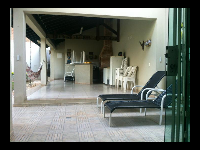 Casa à venda Jardim Messina com 295m² e 4 quartos por R$ 940.000 - 1349536382-e27e8224-9c3e-43ff-9386-c77179508d74.png