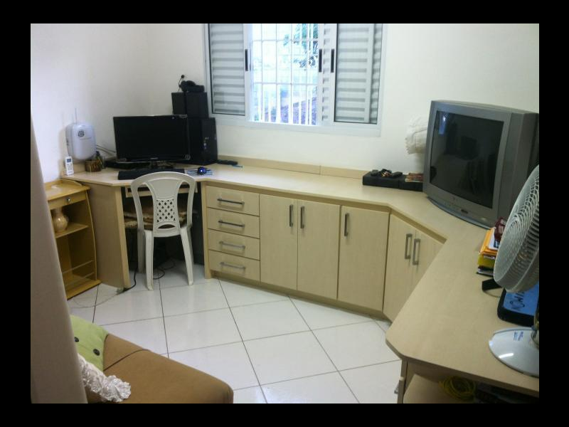 Casa à venda Jardim Messina com 295m² e 4 quartos por R$ 940.000 - 1684962433-9b5639ac-bcc1-40e0-8a30-c7cf4b77a7bc.png