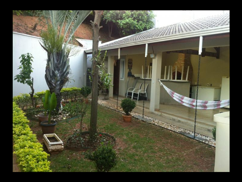 Casa à venda Jardim Messina com 295m² e 4 quartos por R$ 940.000 - 1816923858-a7396750-236c-44e9-9ec6-031829a6ded3.png