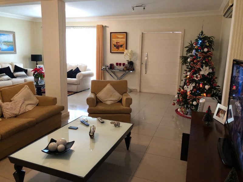 imóvel com 490m² - Camboinhas - Niterói