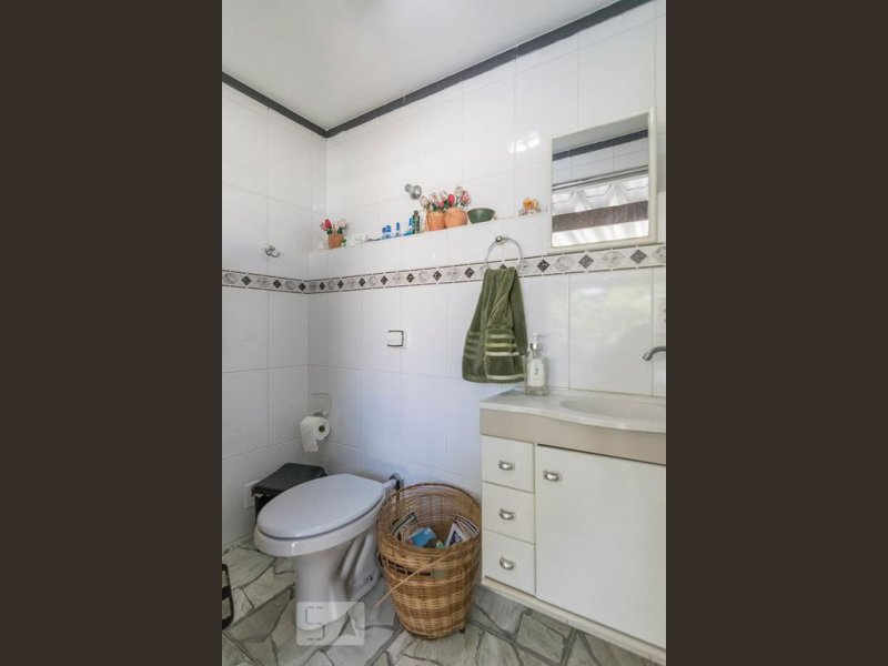 Casa à venda Vila São Pedro com 298m² e 4 quartos por R$ 780.000 - 1367698432-banheiro-terraco.jpg