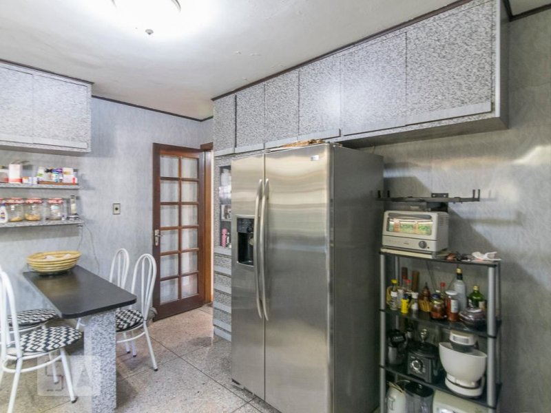 Casa à venda Vila São Pedro com 298m² e 4 quartos por R$ 780.000 - 323738332-cozinha-3.jpg