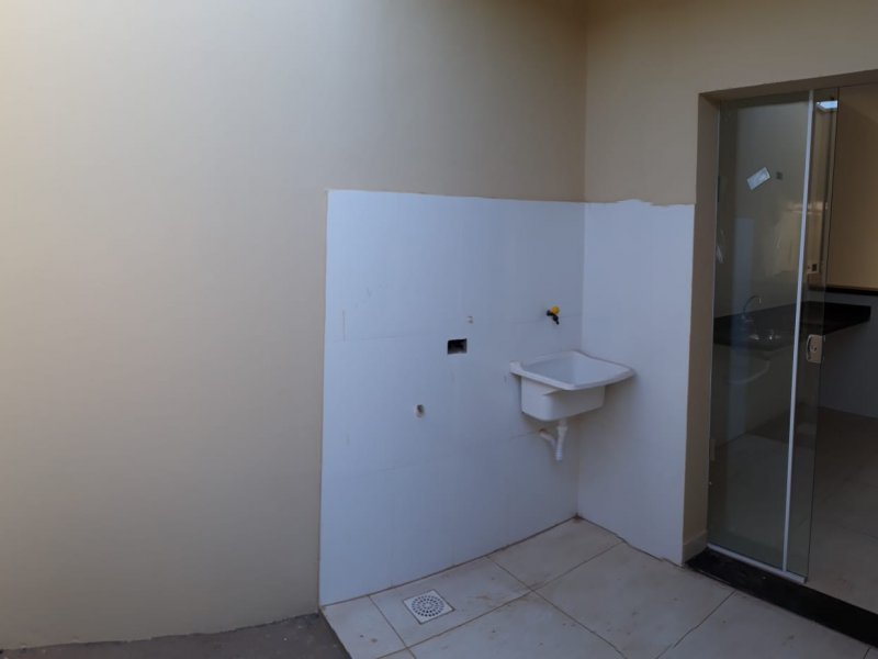 Casa à venda Novo Mundo com 47m² e 2 quartos por R$ 145.000 - 1475545486-2f89e0ab-e9e4-4d80-86e0-b634b4b8c924.jpeg