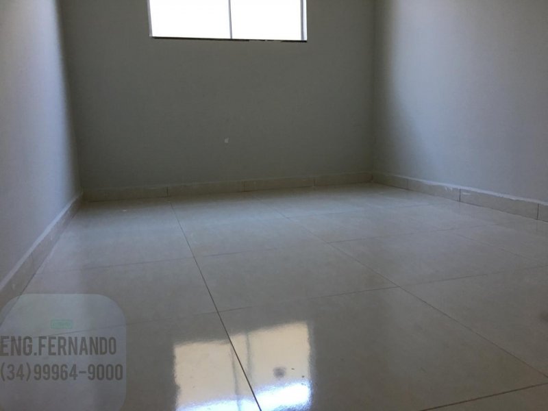 Casa à venda Novo Mundo com 47m² e 2 quartos por R$ 145.000 - 914897293-470f5b09-4016-4559-9985-9c142372e939.jpeg