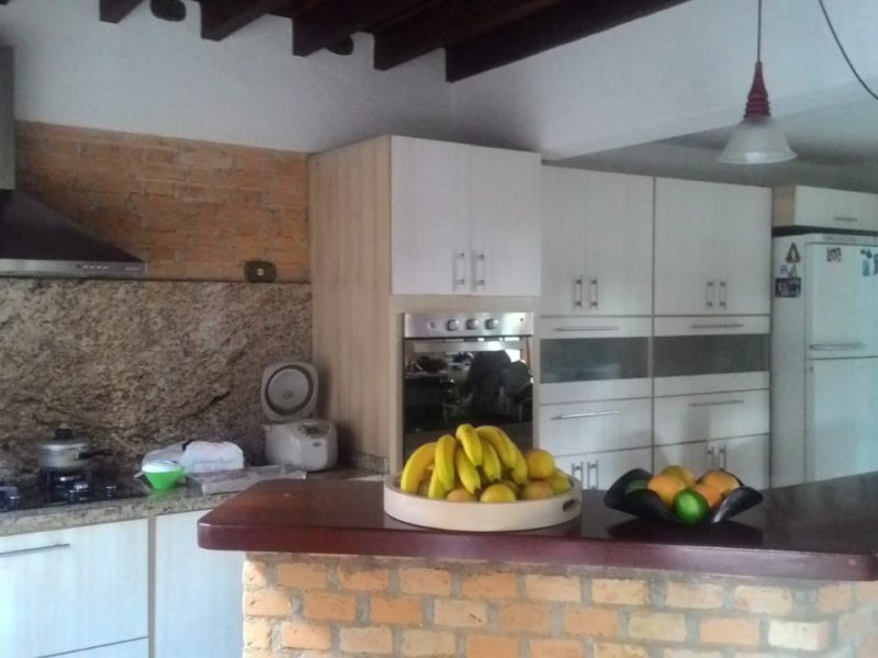 Casa de condomínio à venda Mato Dentro com 180m² e 4 quartos por R$ 480.000 - 132299648-img-20190422-wa0015.jpg