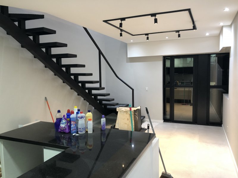 Kitnet/Stúdio à venda Bethaville I com 55m² e 1 quarto por R$ 380.000 - 1256649710-1201cbba-d037-43b4-90f5-c619d4488384.jpeg