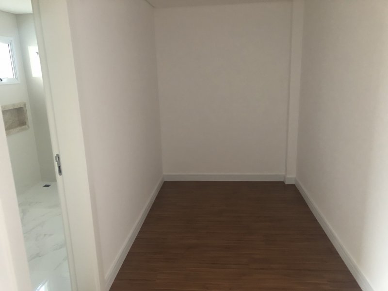 Casa de condomínio à venda Uberaba com 298m² e 4 quartos por R$ 1.390.000 - 1334269353-f9caed93-dec6-47b2-933f-a67eaaddeec6.jpeg