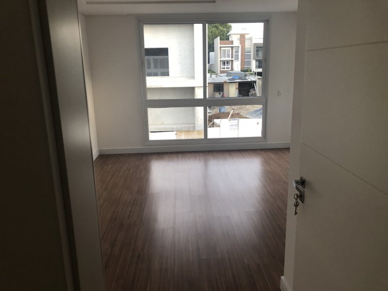 Casa de condomínio à venda Uberaba com 298m² e 4 quartos por R$ 1.390.000 - 1532599411-b0ef0126-062e-4ed4-9f5e-9dcde06f4dad.jpeg