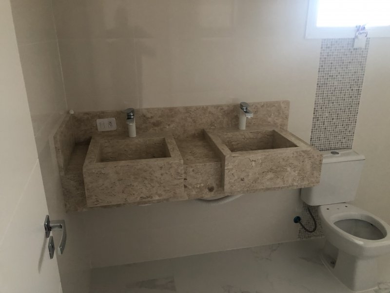 Casa de condomínio à venda Uberaba com 298m² e 4 quartos por R$ 1.390.000 - 713054030-ee65e206-d32c-45a6-8c0e-6cde792ecc86.jpeg
