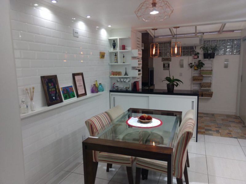 Casa de condomínio à venda Sarandi com 90m² e 2 quartos por R$ 435.000 - 323976693-3-sala-de-jantar-cozinha.jpeg
