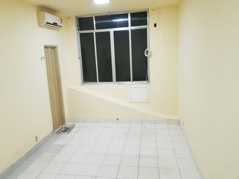 Comercial à venda Centro com 32m² e  quartos por R$ 115.000 - 1748514334-whatsapp-image-2019-07-19-at-13.jpeg