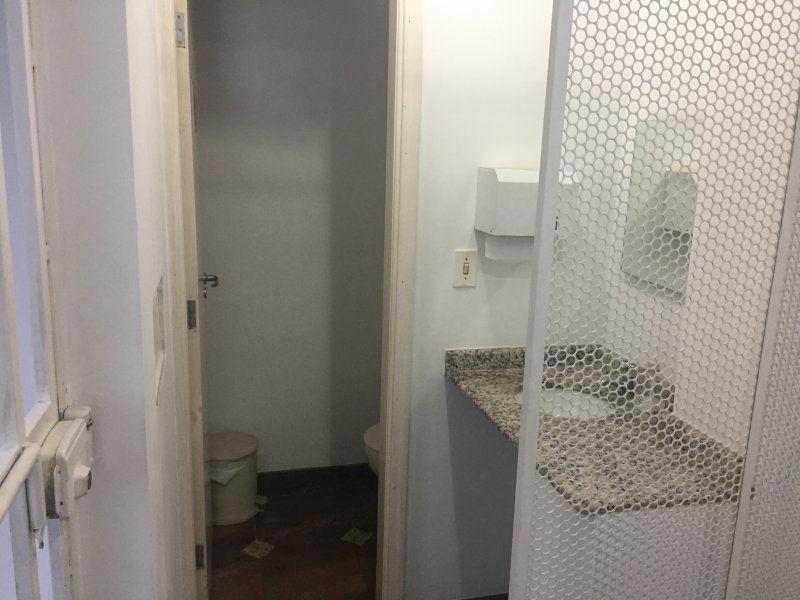 Comercial à venda Vila Monteiro (Gleba I) com 140m² e 1 quarto por R$ 200.000 - 1708310950-64bc9380-3836-4208-a0a5-fa63efad8453.jpeg