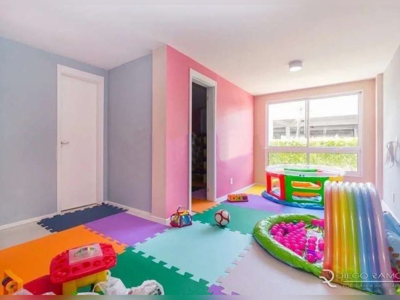 Apartamento à venda Sarandi com 57m² e 2 quartos por R$ 280.000 - brinquedoteca.jpg