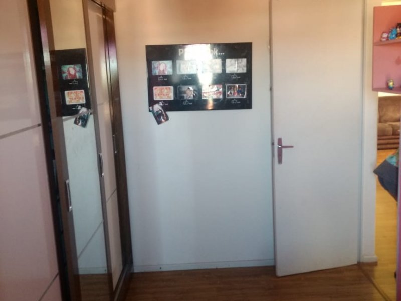 Apartamento à venda Jardim Novo Bandeirantes com 66m² e 3 quartos por R$ 125.000 - 688332809-img-20180624-wa0092.jpg