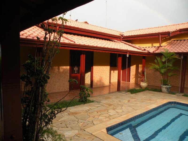 Casa à venda Jardim das Paineiras com 320m² e 3 quartos por R$ 720.000 - 1923906067-0c2e0898-6da3-4bd2-9583-b6317de28021.jpeg
