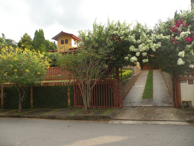 Casa à venda Jardim das Paineiras com 320m² e 3 quartos por R$ 720.000 - 988789827-66a9af54-98e1-4b83-aa10-be54d52c0e22.jpeg