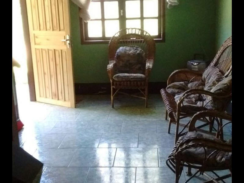 Casa à venda Do Ubatuba com 200m² e 5 quartos por R$ 220.000 - 795182470-sala-de-estar.jpg