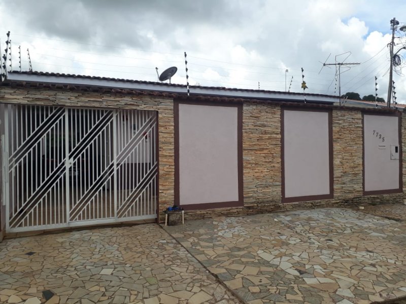 Casa à venda Escola de Polícia com 160m² e 4 quartos por R$ 245.000 - 1842839361-img-20190529-wa0011.jpg