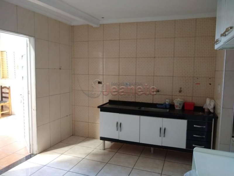 Casa à venda Nucleo Res. Mathilde Berzin com 200m² e 3 quartos por R$ 300.000 - 2050412690-casa-10.jpg