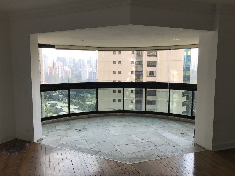 Apartamento à venda Paraíso do Morumbi com 288m² e 4 quartos por R$ 1.250.000 - 819229126-img-0770.JPG