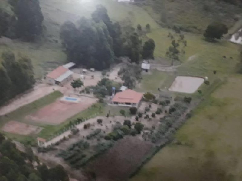 Sítio à venda Centro com 36m² e 5 quartos por R$ 500.000 - 981906104-img-20190708-wa0029.jpg