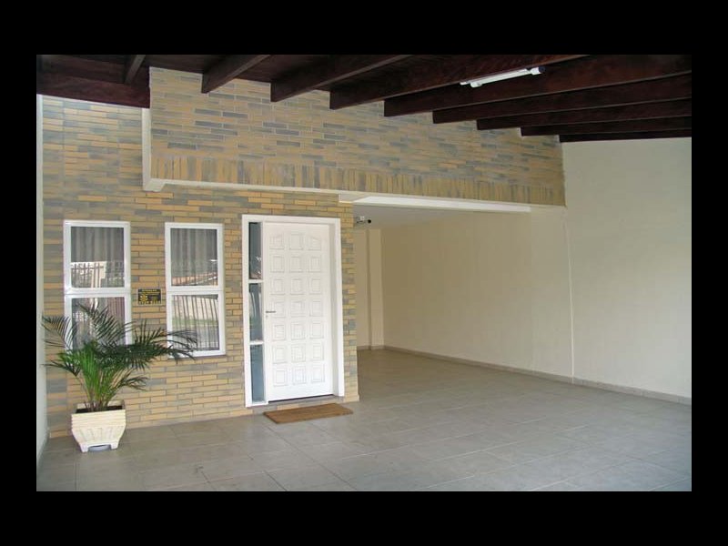 Casa à venda Uberaba com 143m² e 2 quartos por R$ 670.000 - 439399057-garagem.jpg