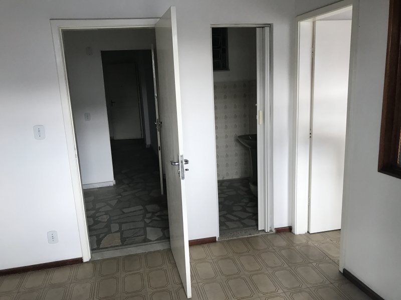 Comercial para alugar Galo Branco com 246m² e  quartos por R$ 3.600 - 1613882661-img-4971.JPG
